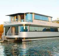 Coomera Houseboats - ACT Tourism