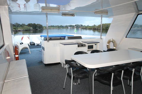 Coomera Houseboats - ACT Tourism 26