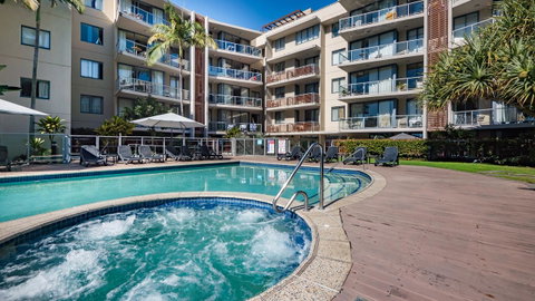 Swell Resort Burleigh Heads - ACT Tourism 1