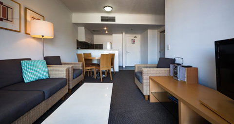 Swell Resort Burleigh Heads - ACT Tourism 43