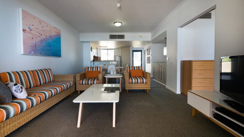 Swell Resort Burleigh Heads - ACT Tourism 26