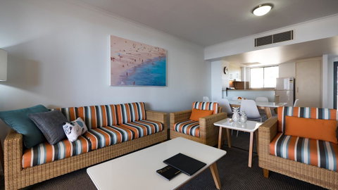 Swell Resort Burleigh Heads - ACT Tourism 9