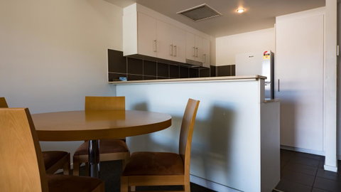 Swell Resort Burleigh Heads - ACT Tourism 44