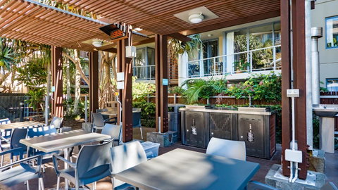 Swell Resort Burleigh Heads - ACT Tourism 16