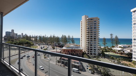 Swell Resort Burleigh Heads - ACT Tourism 32