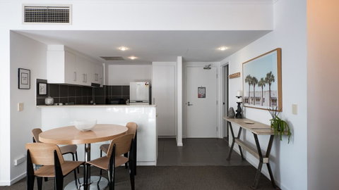 Swell Resort Burleigh Heads - ACT Tourism 40