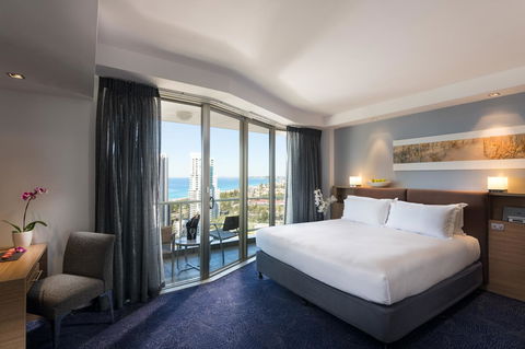 Sofitel Gold Coast Broadbeach - ACT Tourism 3