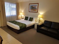 Book Chinchilla Accommodation Vacations ACT Tourism ACT Tourism