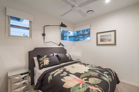 Noosa Villas - ACT Tourism 3