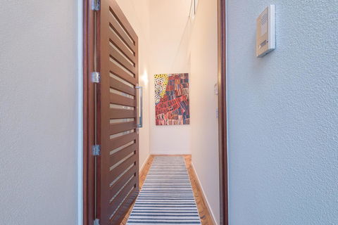 Noosa Villas - ACT Tourism 18