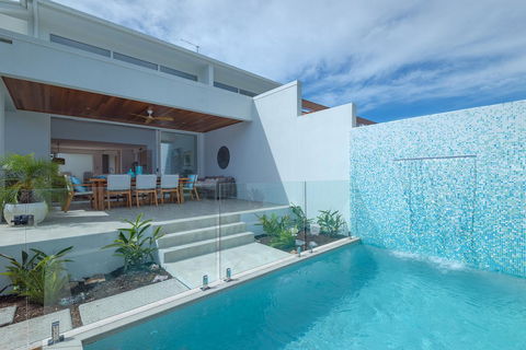 Noosa Villas - ACT Tourism 9