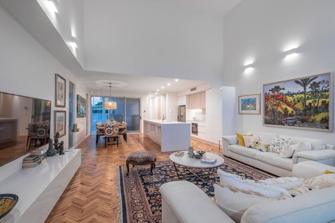 Noosa Villas - ACT Tourism 10