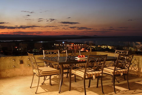 Picture Point Terraces - ACT Tourism 41