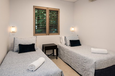 Picture Point Terraces - ACT Tourism 27