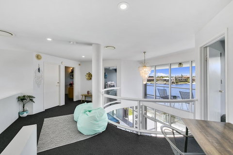 Havana Blue - Large 4 Bedroom Family Home - ACT Tourism 10