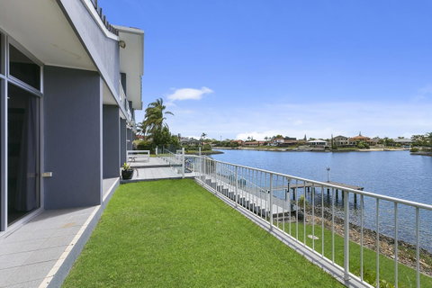Havana Blue - Large 4 Bedroom Family Home - ACT Tourism 18