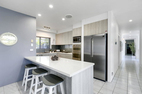 Havana Blue - Large 4 Bedroom Family Home - ACT Tourism 11
