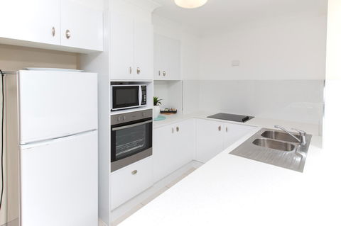 Miami Beachside Holiday Apartments - ACT Tourism 26