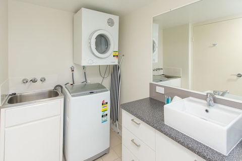 Miami Beachside Holiday Apartments - ACT Tourism 23
