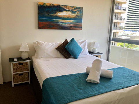Hi Ho Beach Apartments On Broadbeach - ACT Tourism 11