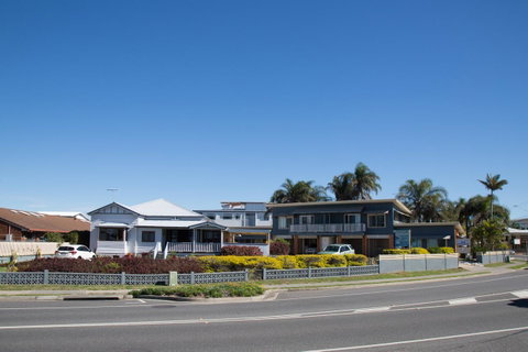 Pale Pacific Holiday Units - ACT Tourism 0