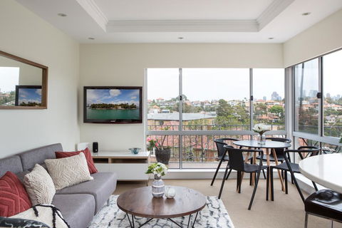 Waterside Mosman Bay Apartment W Stunning Views - ACT Tourism 0