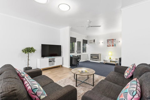 Wattle Grove Villa - ACT Tourism 3