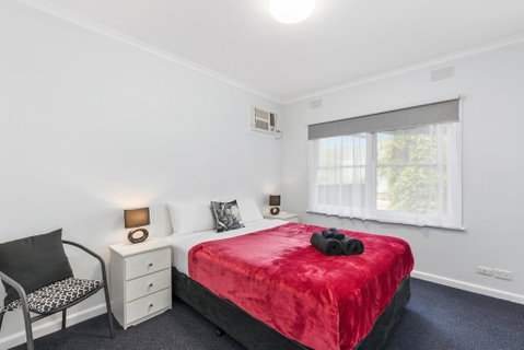 Wattle Grove Villa - ACT Tourism 1