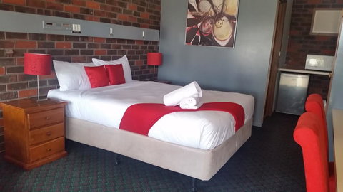 Wentworth Club Motel - ACT Tourism 1