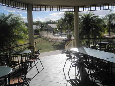 Western Heritage Motor Inn - ACT Tourism 3