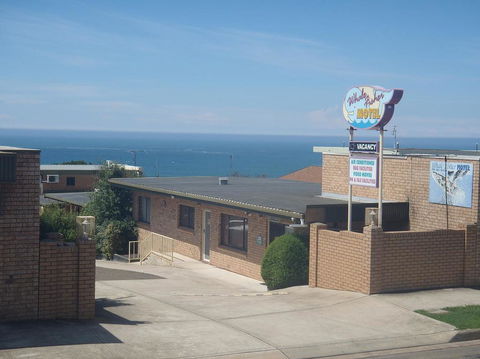 Whale Fisher Motel - ACT Tourism 0