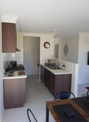 White Caps B - New Styles & Spacious Home - ACT Tourism 2