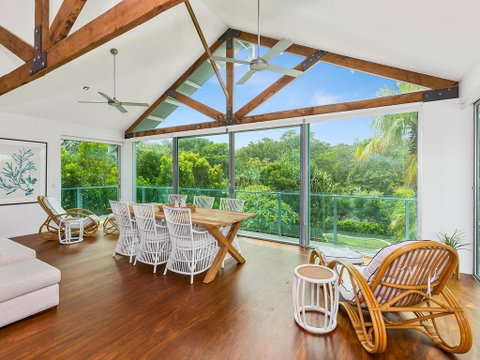 WHITE WASH ON SHE OAK - ACT Tourism 3