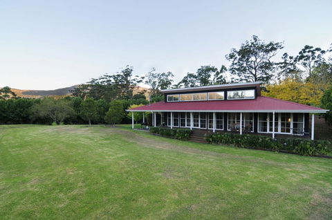 Willabrook Retreat - Mojo Cottage - Romantic Escape! - ACT Tourism 1