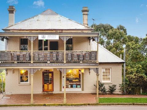 William Arnott Hotel - ACT Tourism 0