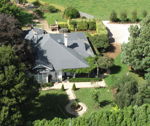 Willowlodge - ACT Tourism 0