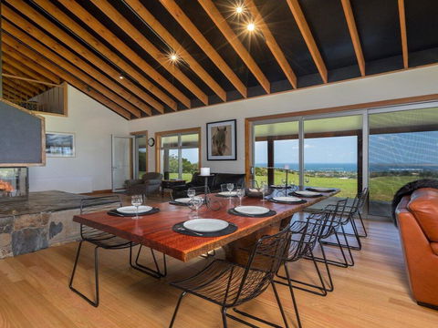 Willowview - Coastal Retreat, Stunning Views - ACT Tourism 0