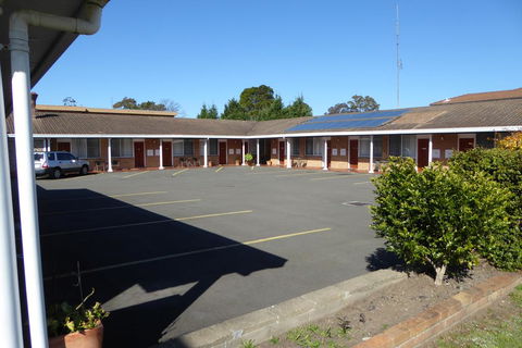Windmill Motel - ACT Tourism 0