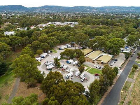 Windsor Gardens Caravan Park - ACT Tourism 0