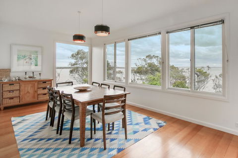 Windward House - ACT Tourism 2