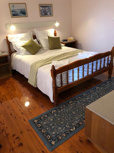 Wine Country Drive Guest House - ACT Tourism 0