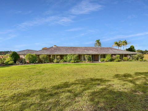 Wine Country Homestead 4-6br House - ACT Tourism 0