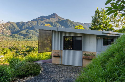 Wompoo Eco Retreat - ACT Tourism 0