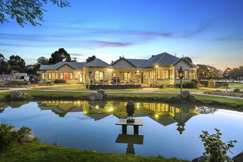Woodend Old School House - ACT Tourism 1