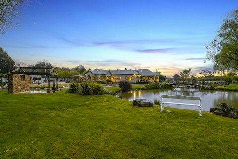 Woodend Old School House - ACT Tourism 2