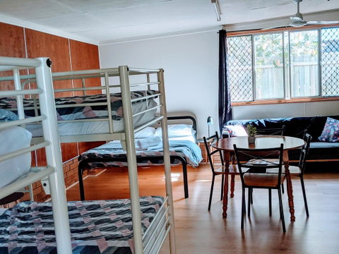 Woolshed Eco Lodge - ACT Tourism 3