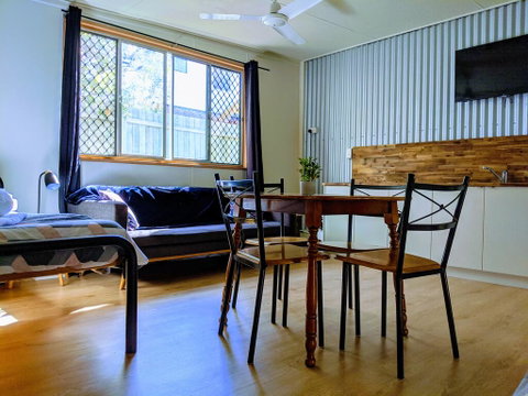 Woolshed Eco Lodge - ACT Tourism 1