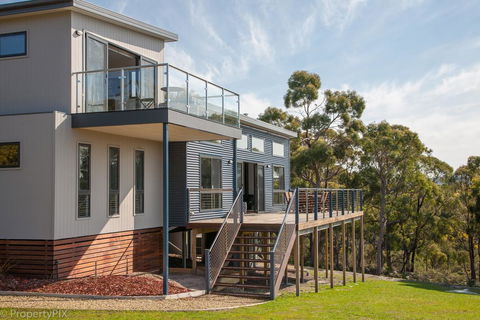 Yarrabee Nature Reserve - ACT Tourism 2