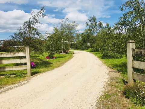 Yarragon 4 Bedroom House In Gippsland - ACT Tourism 0