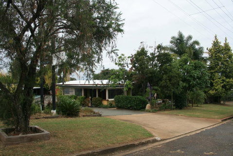 Yarraman Gardens Motel Queensland - ACT Tourism 2